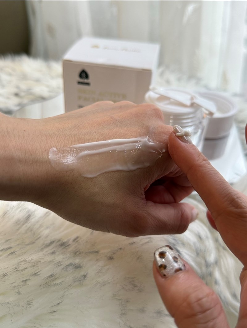 女人知己試用大隊,口碑行銷,部落客行銷,FarmPerilla 賦活修護面霜,自然綠紫蘇,無農藥,清爽不黏膩,滋潤肌膚,一抹有感